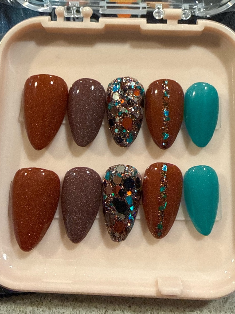 Glitter Accent Brown & Teal Press-On Nail Set